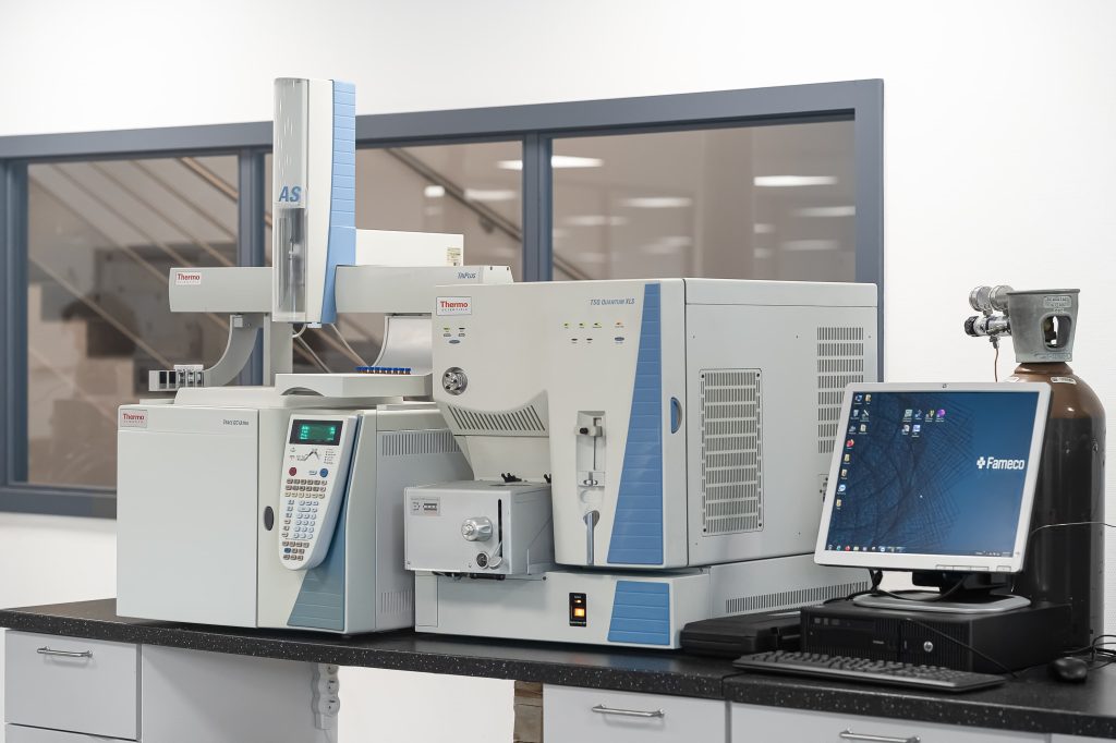 Espectrometría de masas acoplada a cromatografía LC/MS, LC/MS/MS, GC/MS, GC/MS/MS